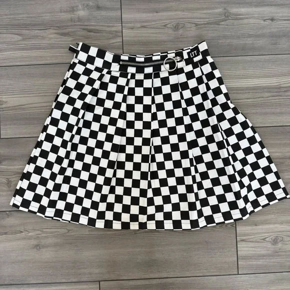 LOVE TOO TRUE checkered pleated skater skirt - Picture 3 of 5